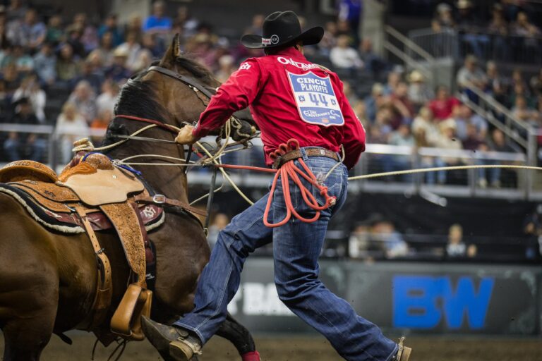 Shad Mayfield won the first round of the 2023 Governor's Cup in Sioux Falls with a 7.2.