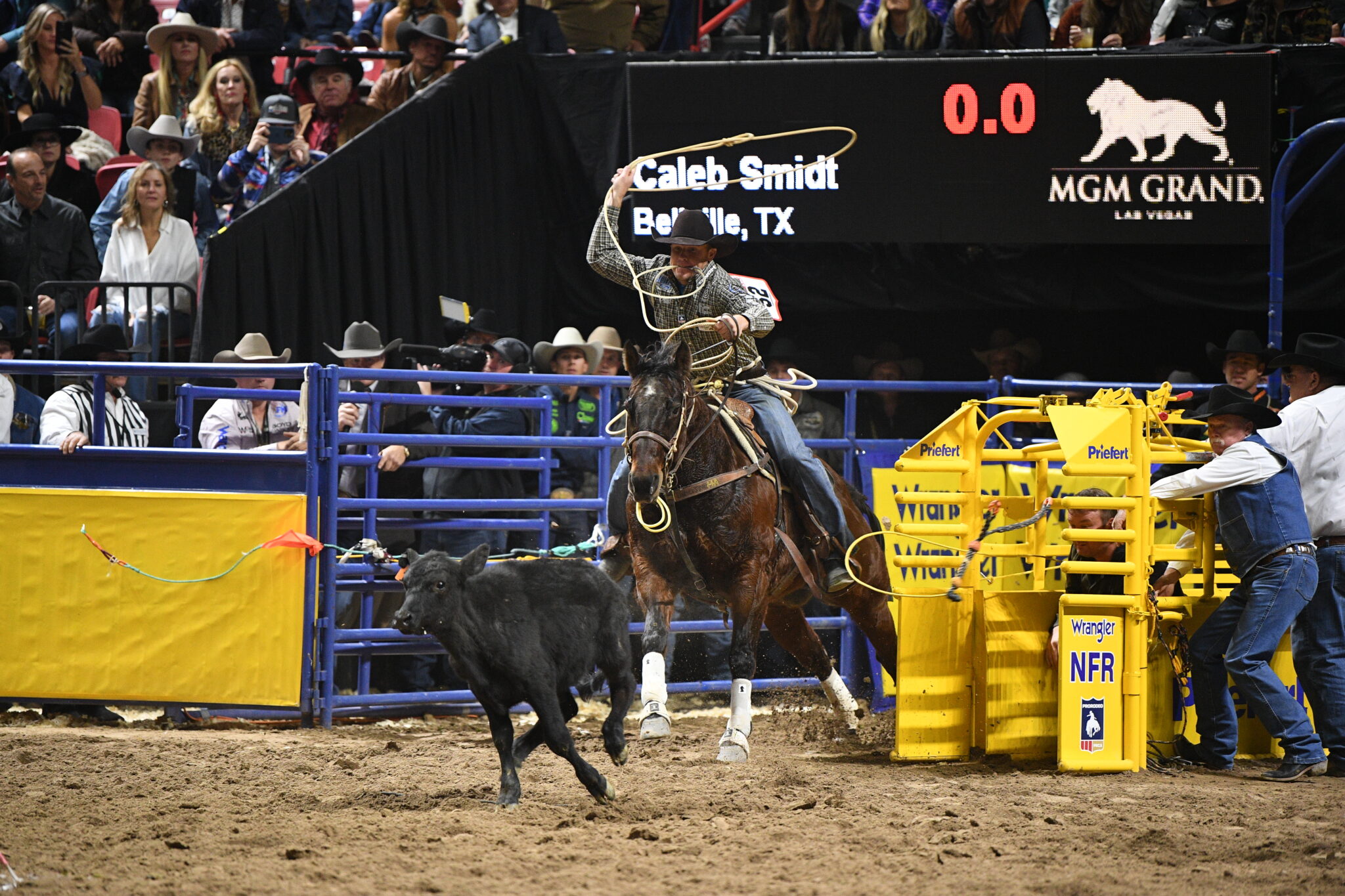 Caleb Smidt Takes Round 2 of TieDown Roping at 2023 NFR