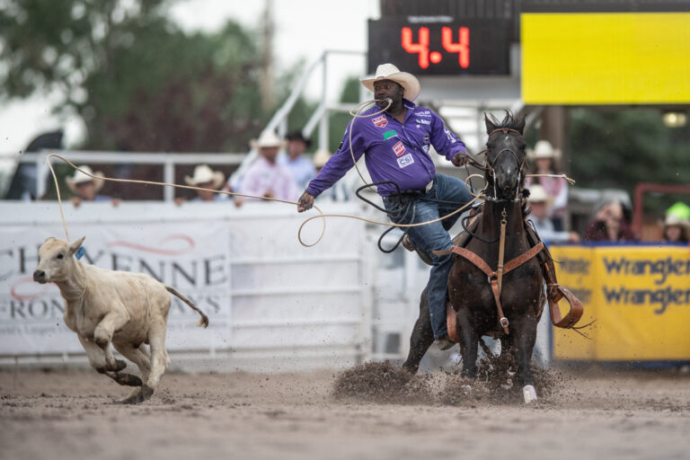 John Douch riding Tomcat at Cheyenne Fronteir Days | Click Thompson photo
