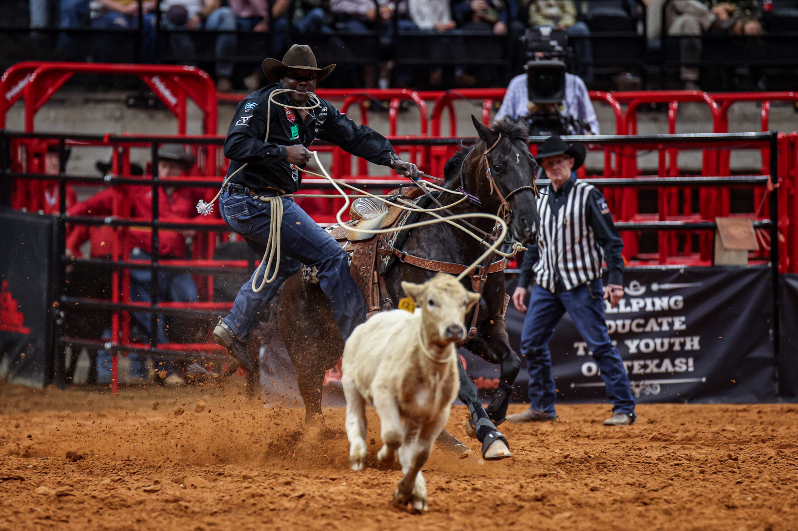 John Douch and Tomcat winning San Antonio Stock Show & Rodeo.